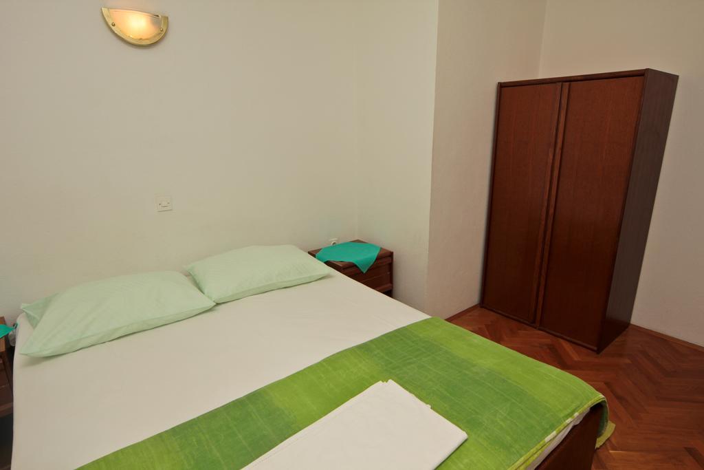 Apartments Toni Two Igrane Exterior foto